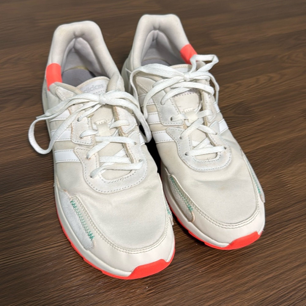 Adidas Retrorun Women Off White‎ Solar Red Sneaker EG8062
